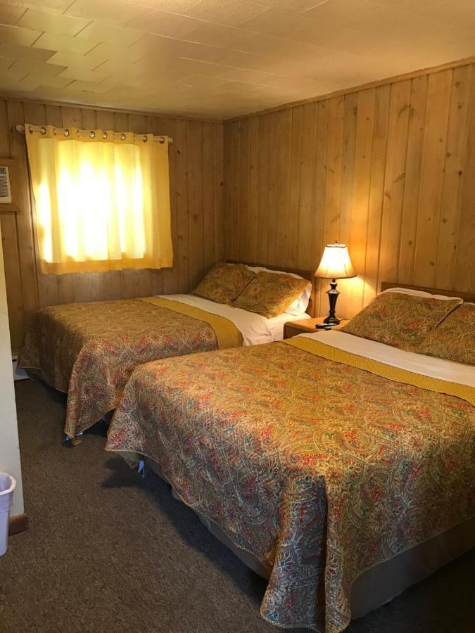 Royal Motel Ironwood Kültér fotó